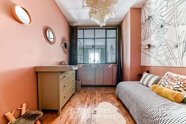 Haussmannien rénové par architecte à deux pas du métro