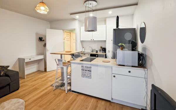 Appartement à vendre    1 pièce • 23 m2 Toulon