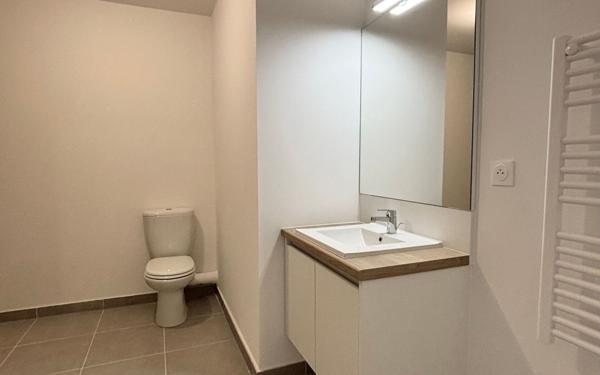 Appartement à vendre    3 pièces • 59,18 m2 Balaruc-les-Bains