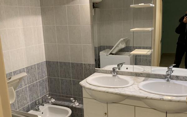 Appartement à vendre    5 pièces • 90,45 m2 Carros