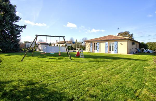 BRAX - Maison de plain-pied de 135m² avec terrasse, garage et jardin quartier calme !