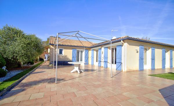 BRAX - Maison de plain-pied de 135m² avec terrasse, garage et jardin quartier calme !