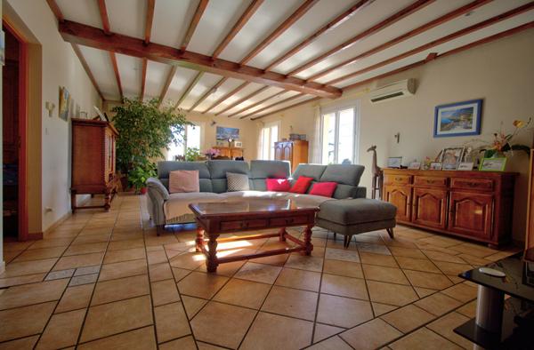 BRAX - Maison de plain-pied de 135m² avec terrasse, garage et jardin quartier calme !