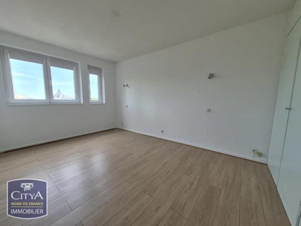 Appartement à louer 4 pièces 105.68m² Tourcoing (59200)