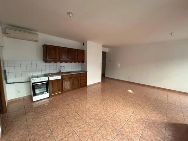 Appartement à louer 2 pièces 49.36m²
