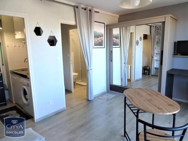Appartement à louer 1 pièce 24.66m²