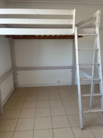 Secteur calme Studio de 15.8 m² AV DES TERRASSES