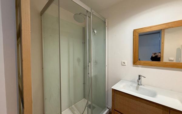 Maison à louer    5 pièces • 118 m2 Monnaie