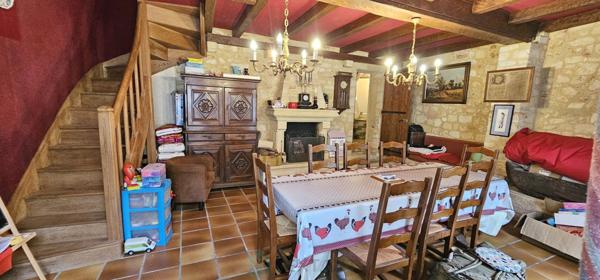 Dans la Bastide de Domme maison de 142 m²