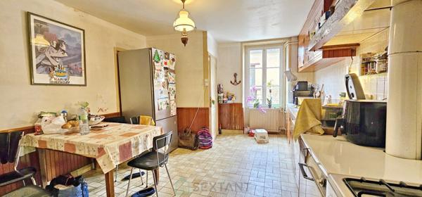 Dans la Bastide de Domme maison de 142 m²