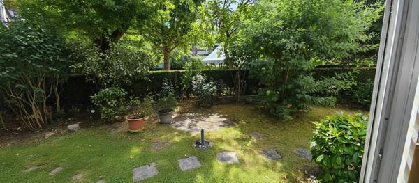 PARLY 2, bel appartement de 4 pièces avec jardin (160 m²), cave et box et accès piscine et tennis