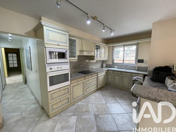 Maison à vendre 9 pièces 240 m² Saint-Cyprien