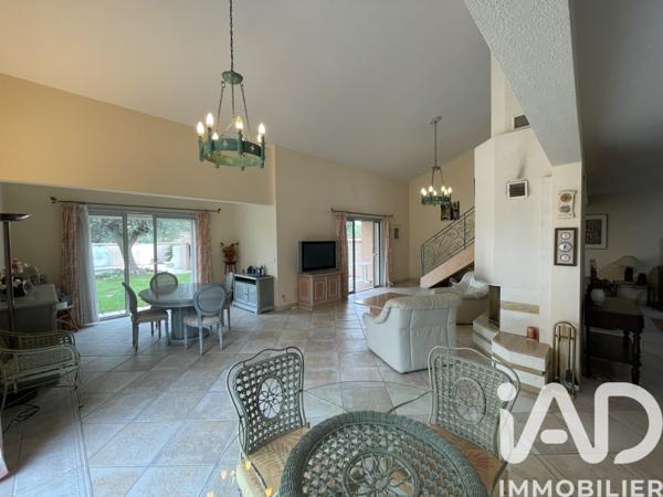 Maison à vendre 9 pièces 240 m² Saint-Cyprien
