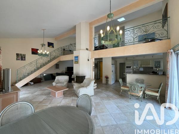Maison à vendre 9 pièces 240 m² Saint-Cyprien