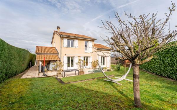 Maison à vendre    4 pièces • 104 m2 Lentilly