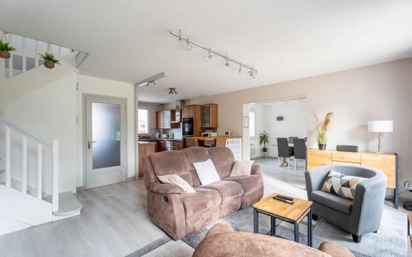 Maison à vendre    4 pièces • 104 m2 Lentilly
