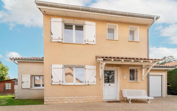 Maison à vendre    4 pièces • 104 m2 Lentilly