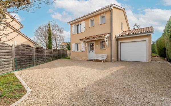 Maison à vendre    4 pièces • 104 m2 Lentilly