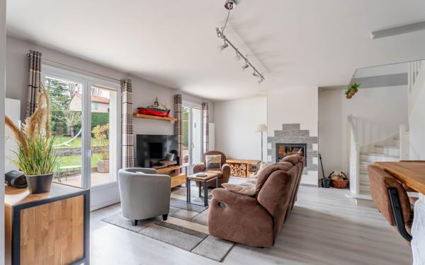 Maison à vendre    4 pièces • 104 m2 Lentilly