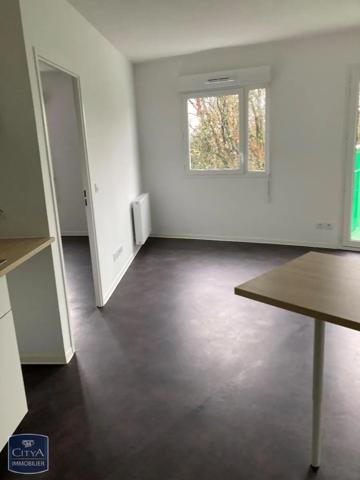 Appartement à louer 2 pièces 43.6m² Lormont (33310)