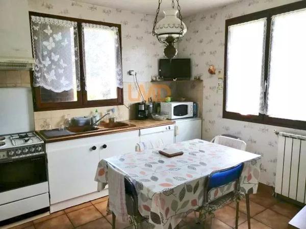 Maison à Aubin avec terrain plat