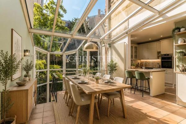 JARDIN PUBLIC – APPARTEMENT – JARDIN