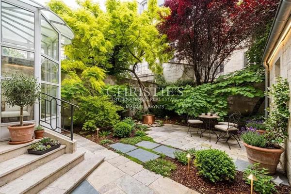 JARDIN PUBLIC – APPARTEMENT – JARDIN