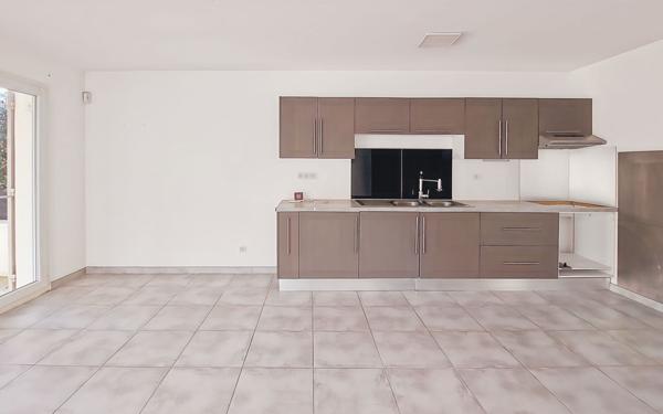 Maison à vendre    4 pièces • 82 m2 Pierrevert