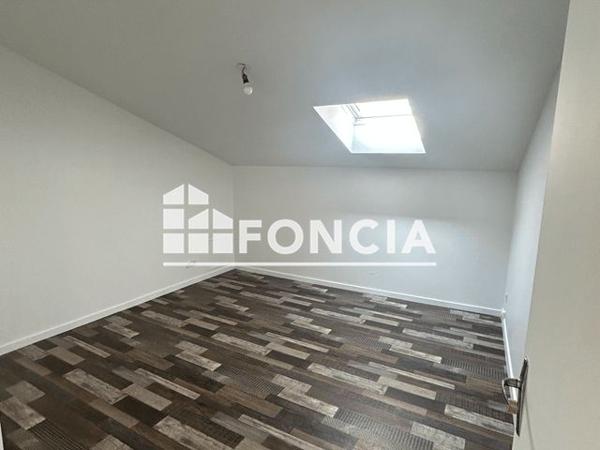 Location Appartement 4 pièces 77.1 m² - 53 RUE TOUFAIRE Rochefort Sur Mer 17300