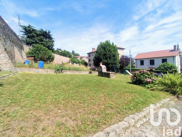 House for sale 4 rooms 90 m² Saint-Chamond