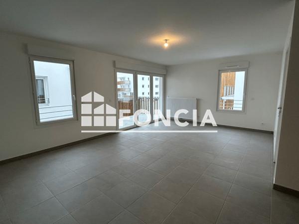 Location Appartement 3 pièces 65 m² - ECHO - H301 - 19 ALLEE ALBERT JACQUARD Lagord 17140