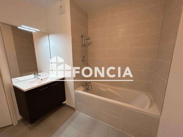 Location Appartement 3 pièces 65 m² - ECHO - H301 - 19 ALLEE ALBERT JACQUARD Lagord 17140