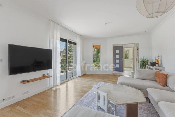 Maison à vendre 5 pièces GEX (01)