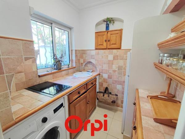 Appartement à vendre    2 pièces • 47,58 m2 Bandol