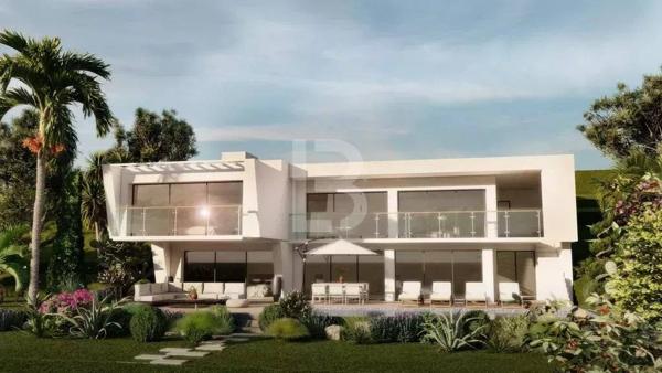 Opportunité unique à saisir - Projet de villa moderne de 250 m² avec piscine au Cannet