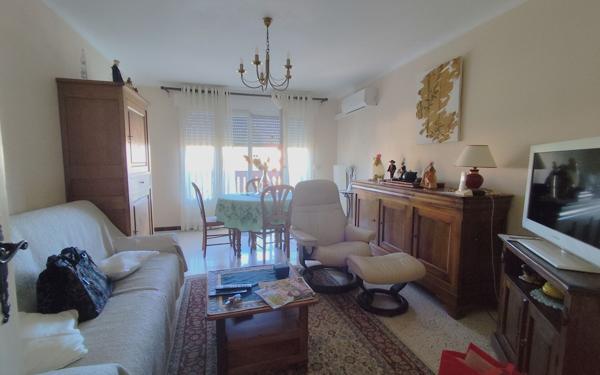 Appartement à vendre    4 pièces • 77,25 m2 Avignon