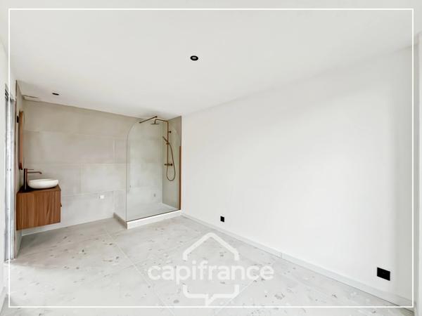 APPARTEMENT REFAIT A NEUF - EXPO PLEIN SUD - 5 FENETRES - GRANDE PIECE DE VIE - 1 CHAMBRE