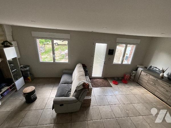 CHATEAU-RENAULT (37110) – Maison fin XIXe rénovée sur terrain arboré de 5 203 m² en cœur de ville