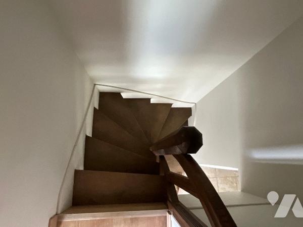 CHATEAU-RENAULT (37110) – Maison fin XIXe rénovée sur terrain arboré de 5 203 m² en cœur de ville