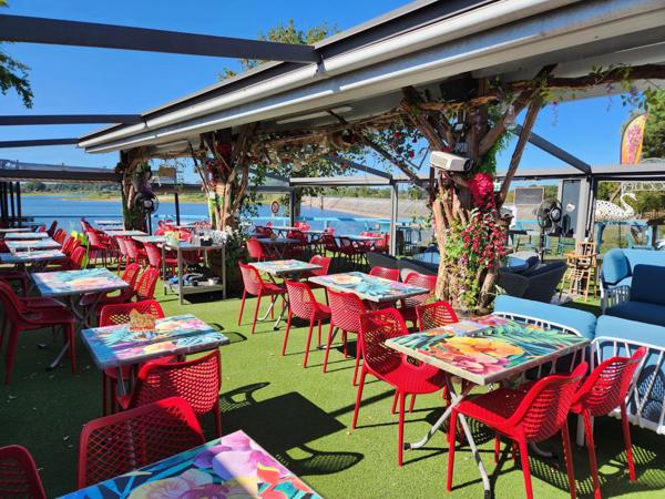 Vente murs et fonds de commerce Restaurant / Bar / Glacier / Pizzeria au bord du lac de Bouzey