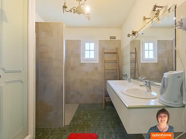 Maison à vendre 5 pièces avec garage et jardin au Boucanet, LE GRAU DU ROI (30)