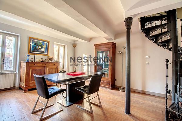 Vitrolles Village, Maison T5 avec 4 chambres, terrasse, garage au vieux village