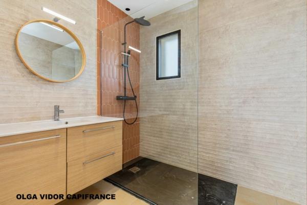 Dpt (), à vendre GRAU D'AGDE villa P6 195 m² avec piscine, garage, suites parentales