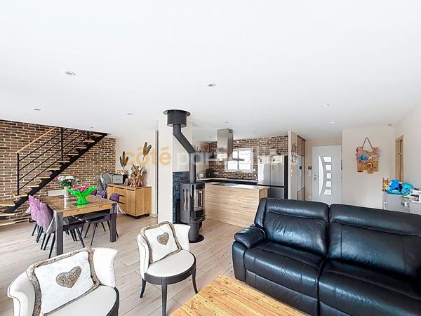 Vente
                Maison116,53 m² - 6 Pièces -
                    BOURGTHEROULDE INFREVILLE (27520)