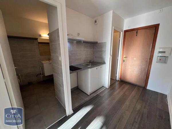 Appartement à louer 1 pièce 31.01m²