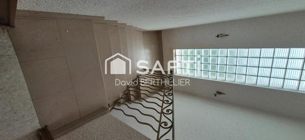 Maison 160 m² à ST DENIS LES BOURG