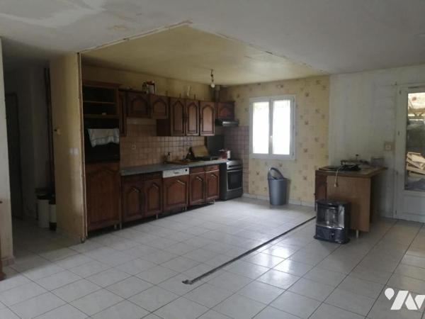 TRES PROCHE ST PIERRE EN AUGE-THIEVILLE