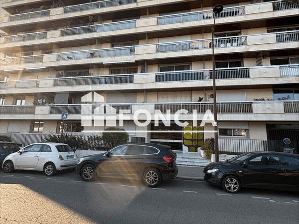 Location Studio 26.04 m² - 24 RUE DES GRAVIERS Neuilly Sur Seine 92200