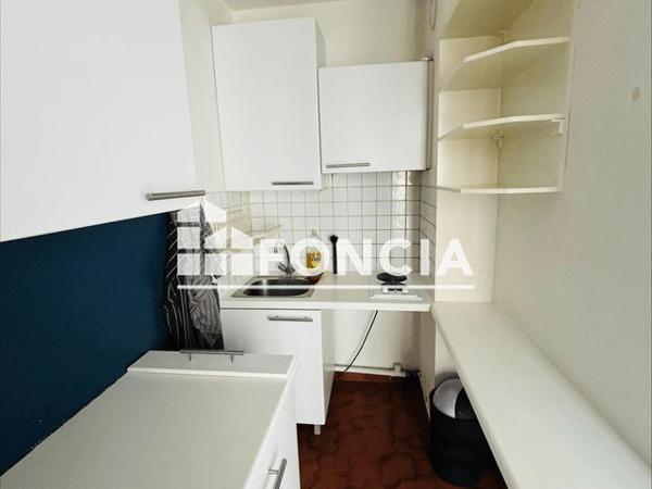 Location Studio 26.04 m² - 24 RUE DES GRAVIERS Neuilly Sur Seine 92200