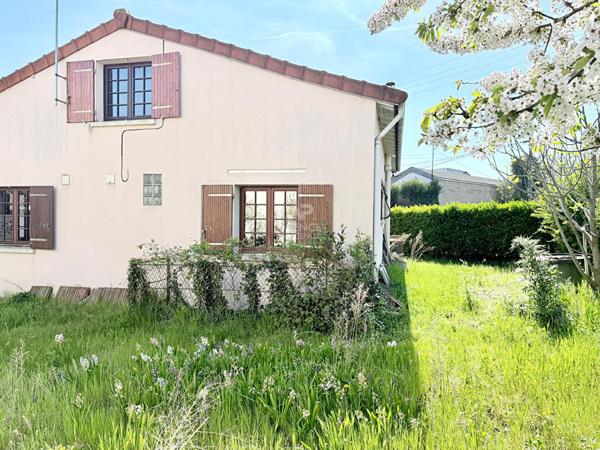 Maison Houilles 5 pièce(s) 110 m2 €459 000 ** - Référence 741